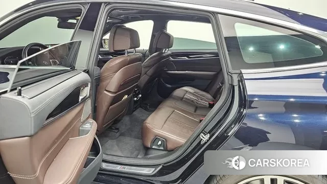 BMW 6 Series GT (G32) 2022 Черный из Кореи, фото 3