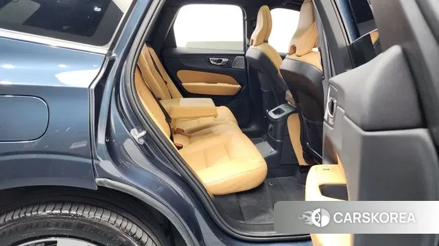 Volvo XC60 second Generation 2024 Синий из Кореи, фото 3