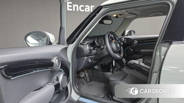 Mini Cooper 2022 Серый из Кореи, фото 3