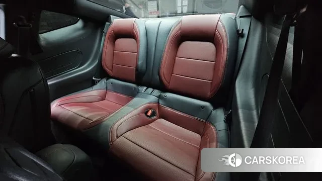 Ford Mustang 7th Generation 2024 Черный из Кореи, фото 3