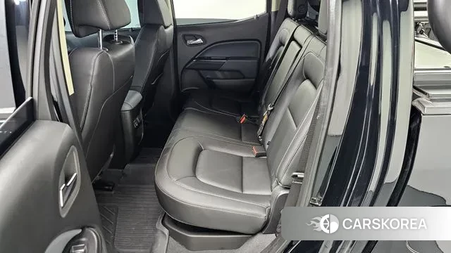 Chevrolet (GM Daewoo) Real New Colorado 2022 Черный из Кореи, фото 3