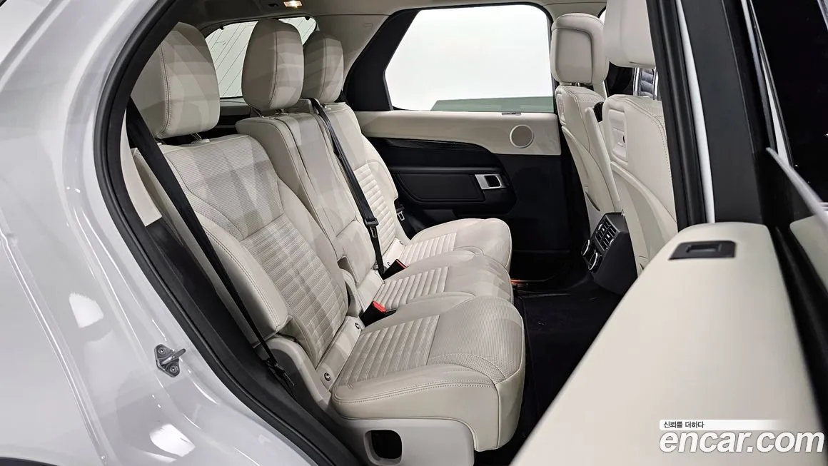 Land Rover Discovery 5 id 2122247 из Кореи 3