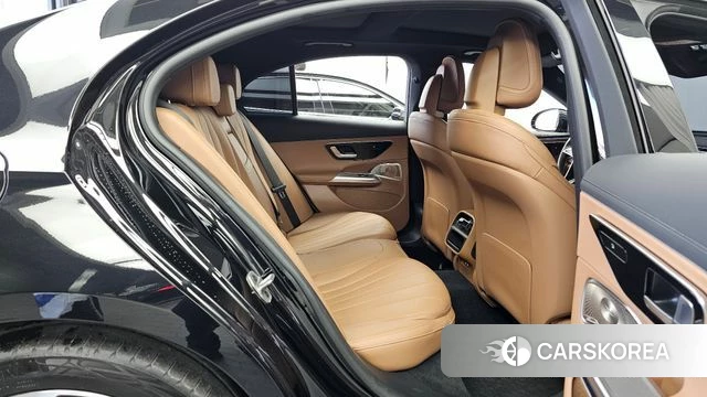 Mercedes-Benz E-Class W214 2025 Черный из Кореи, фото 3