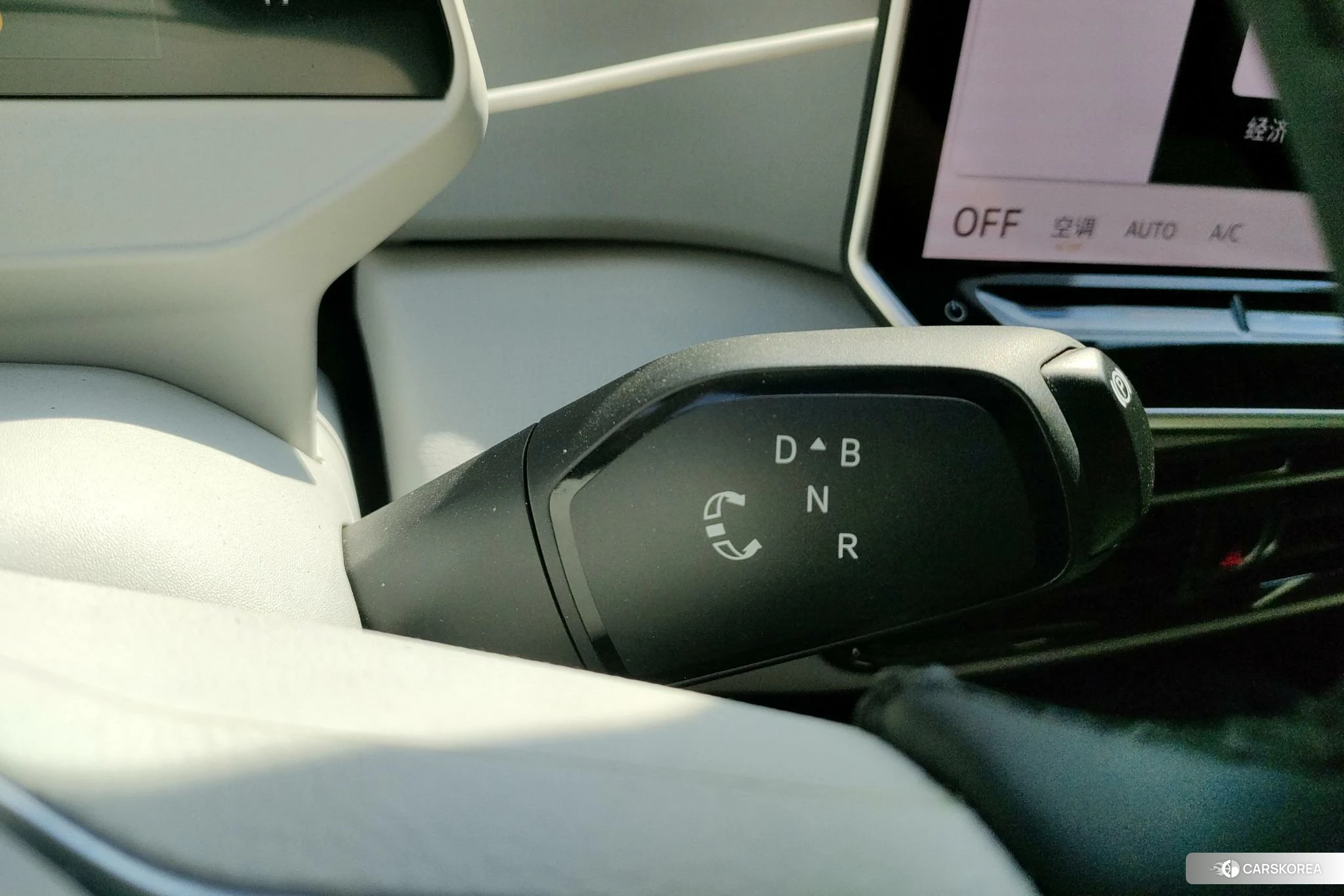 Volkswagen ID.3 2024 Темно-серый из Китая, фото 3