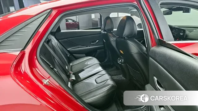 Hyundai Avante (CN7) 2022 Красный из Кореи, фото 3