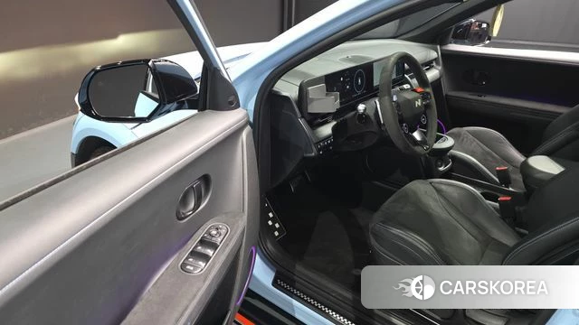 Hyundai Ionic 5 2023 Небесно-голубой из Кореи, фото 3