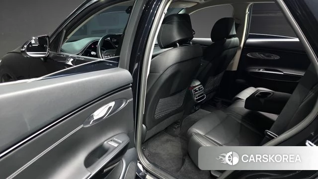 Genesis GV70 2021 Черный из Кореи, фото 3
