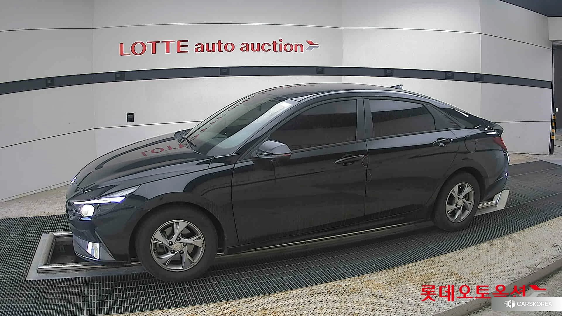 Hyundai Avante 2022 Phantom Black Pearl из Кореи, фото 3