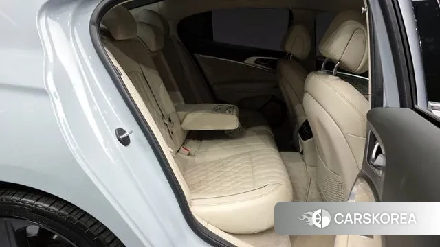 Genesis G70 2020 Серебристо-серый из Кореи, фото 3