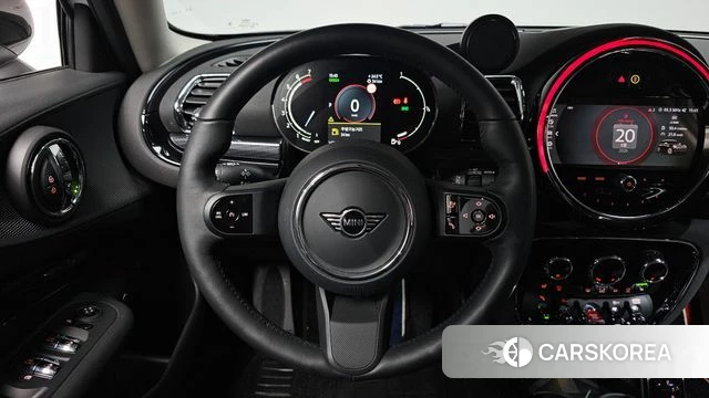 Mini Cooper Clubman 2023 Белый из Кореи, фото 3