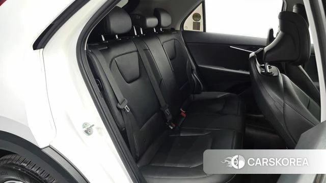 Kia Di Ol Nu Niro 2022 Белый из Кореи, фото 3