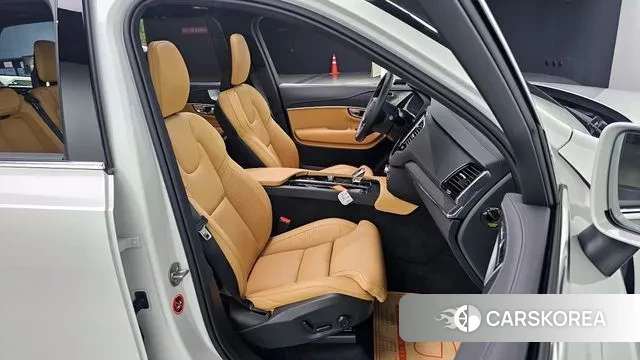 Volvo XC90 second Generation 2025 Белый из Кореи, фото 3