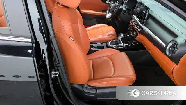 Kia The New K3 2nd generation 2021 Черный из Кореи, фото 3