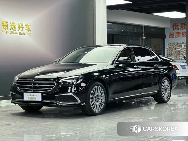 Mercedes-Benz E-class 2023 Черный из Китая, фото 3