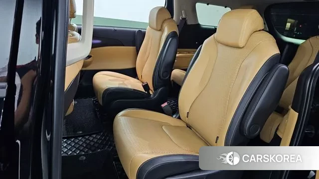 Kia Carnival 4th generation 2023 Черный из Кореи, фото 3