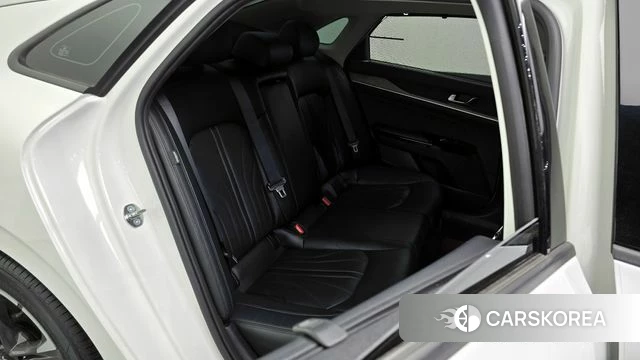 Kia K5 3rd generation 2023 Белый из Кореи, фото 3