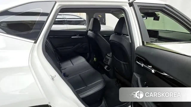 Kia Seltos 2021 Белый из Кореи, фото 3