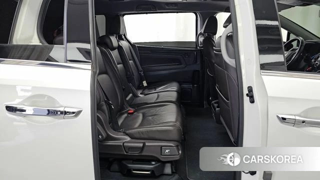 Honda Odyssey 2019 Белый из Кореи, фото 3