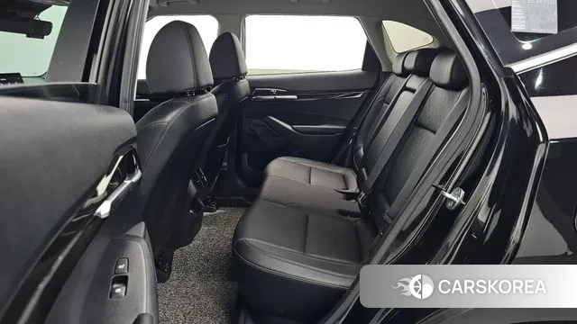 Kia Seltos 2021 Черный из Кореи, фото 3