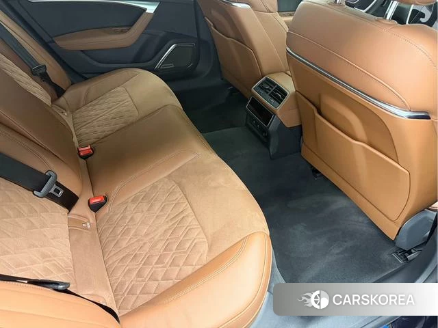 Audi A7L 2024 Черный из Китая, фото 3