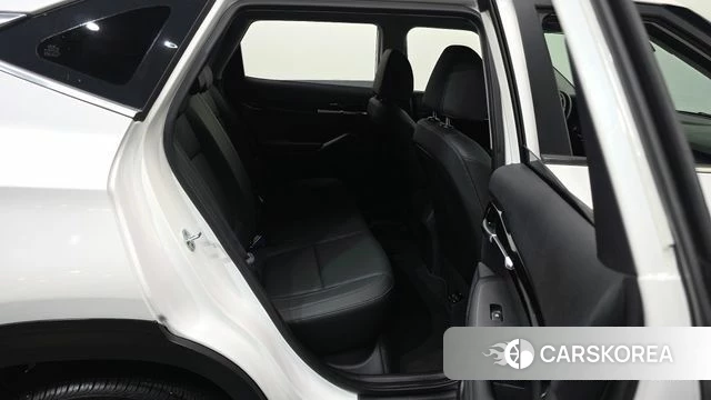 Kia Seltos 2022 Белый из Кореи, фото 3