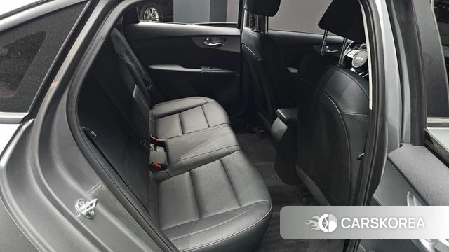 Kia The New K3 2nd generation 2022 Серебристо-серый из Кореи, фото 3