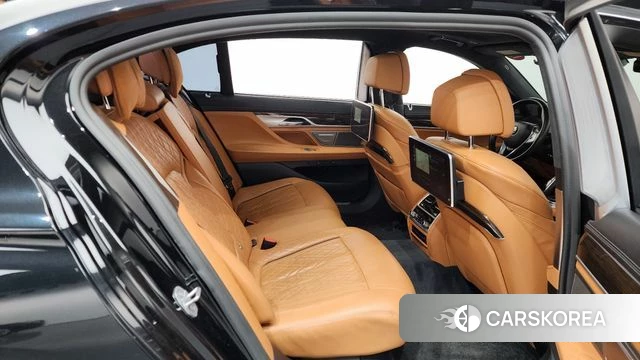 BMW 7 Series (G11) 2020 Черный из Кореи, фото 3