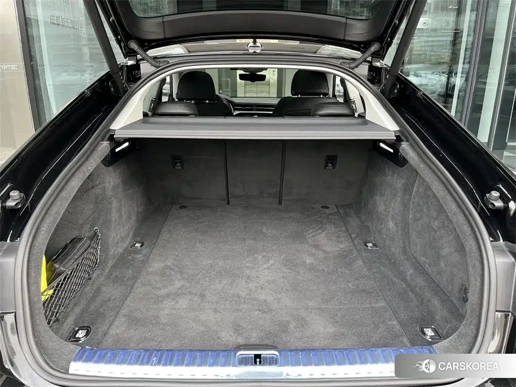 Audi A7 2024 Черный из Китая, фото 3