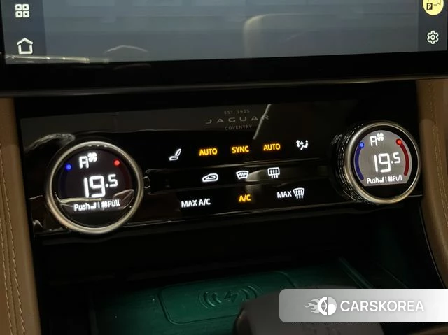 Jaguar F-PACE 2021 Серый из Кореи, фото 3