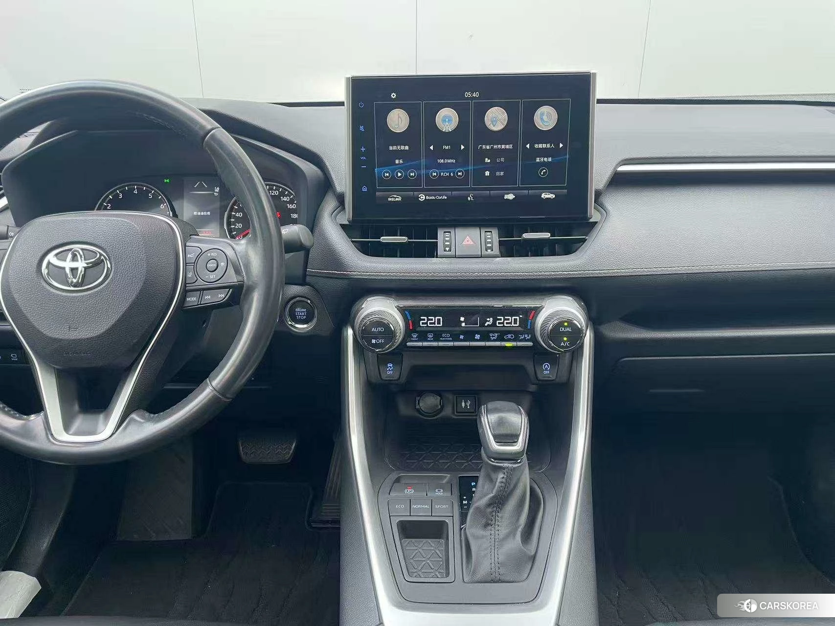 Toyota Wildlander 2022 Серебристо-серый из Китая, фото 3