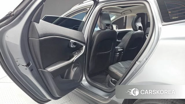 Volvo V40 Cross-Country 2019 Серый из Кореи, фото 3