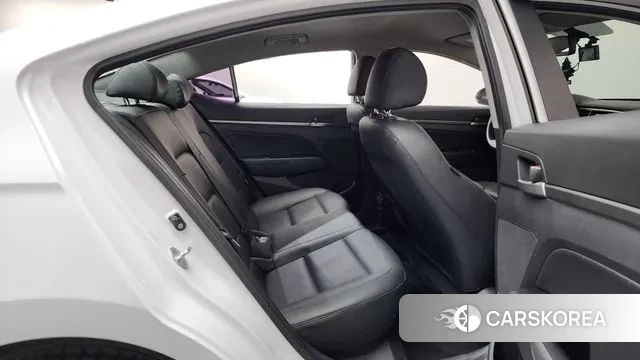 Hyundai Avante AD 2018 Белый из Кореи, фото 3