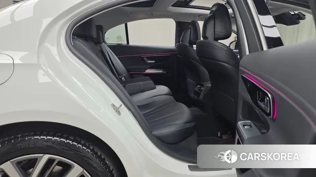 Mercedes-Benz E-Class W214 2025 Белый из Кореи, фото 3