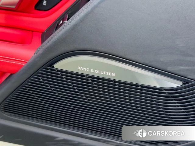 Audi R8 2022 Темно-серый из Китая, фото 3