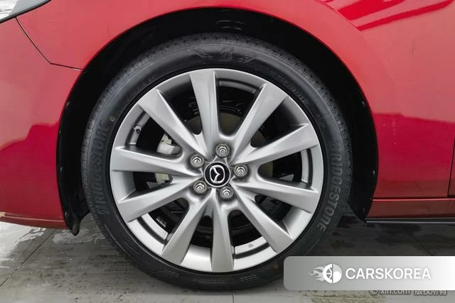 Mazda 3 Angkesaila 2022 Красный из Китая, фото 3