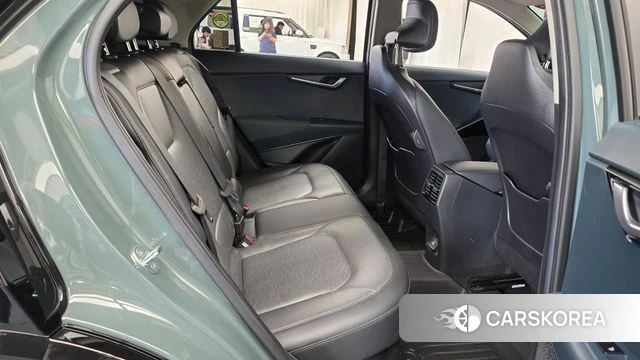 Kia Di Ol Nu Niro 2022 Темно-зеленый из Кореи, фото 3