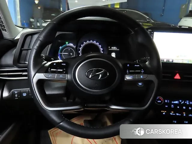 Hyundai Avante Hybrid (CN7) 2022 Белый из Кореи, фото 3