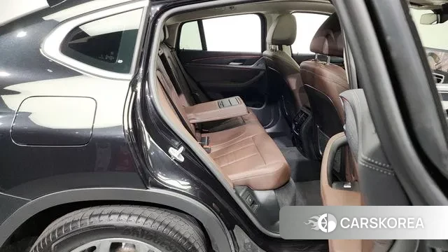 BMW X4 (G02) 2024 Черный из Кореи, фото 3