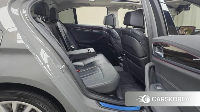 BMW 5 Series (G30) 2021 Серый из Кореи, фото 3