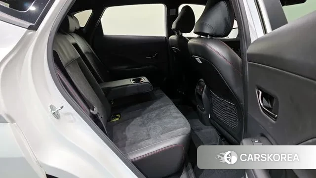 Hyundai Kona (SX2) 2023 Белый из Кореи, фото 3