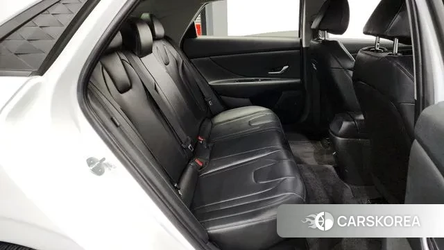 Hyundai The New Avante Hybrid (CN7) 2023 Белый из Кореи, фото 3