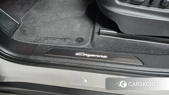 Porsche Cayenne (PO536) 2023 Серебристо-серый из Кореи, фото 3