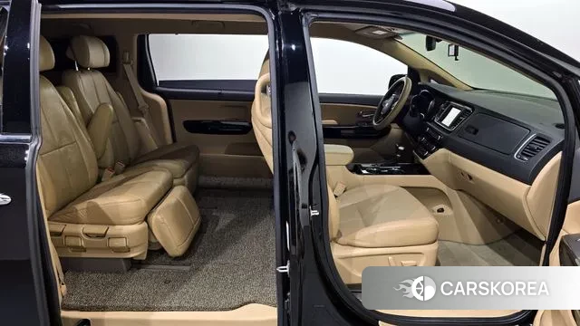 Kia The New Carnival 2019 Черный из Кореи, фото 3