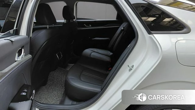 Kia The New K5 3rd generation 2024 Белый из Кореи, фото 3