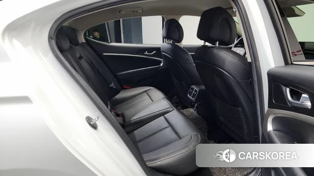 Genesis The New G70 2021 Белый из Кореи, фото 3