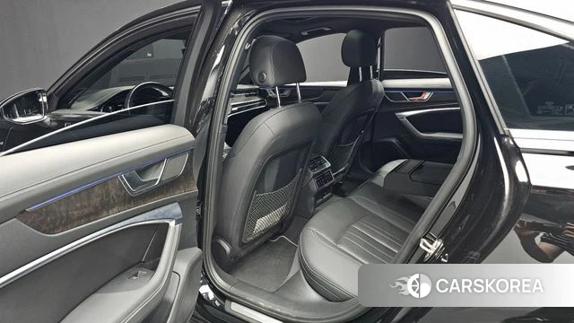 Audi A6 (C8) 2021 Черный из Кореи, фото 3