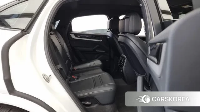 Porsche Cayenne (PO536) 2024 Белый из Кореи, фото 3