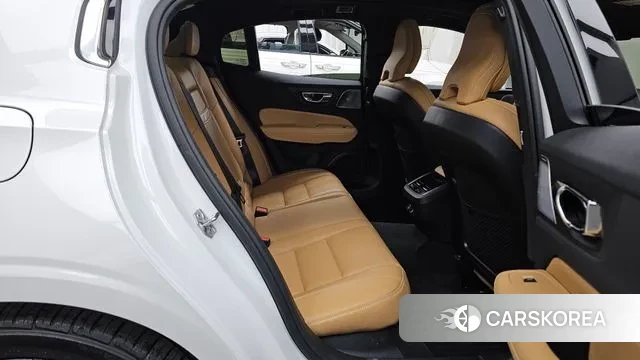 Volvo S60 3rd generation 2020 Белый из Кореи, фото 3