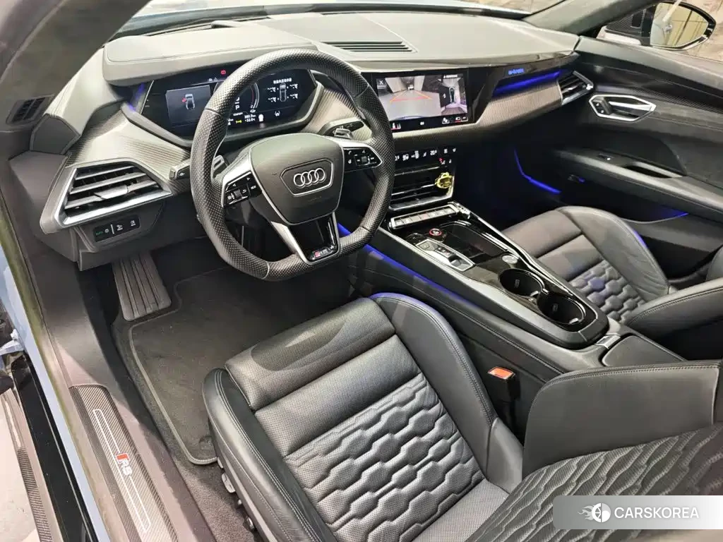 Audi RS e-tron GT 2022 Синий из Китая, фото 3