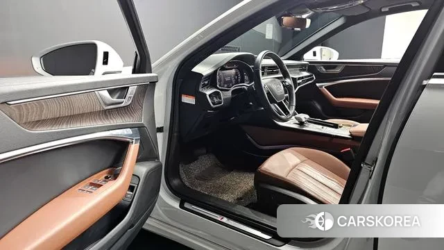 Audi A6 (C8) 2020 Черный из Кореи, фото 3